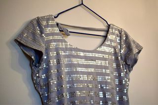 Vestido mini gris lentejuelas plateadas