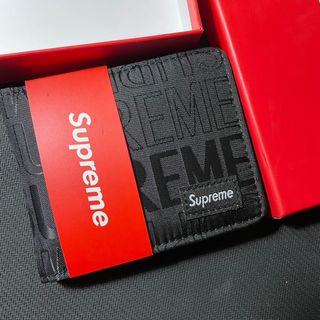 Cartera Supreme Negra con banda roja