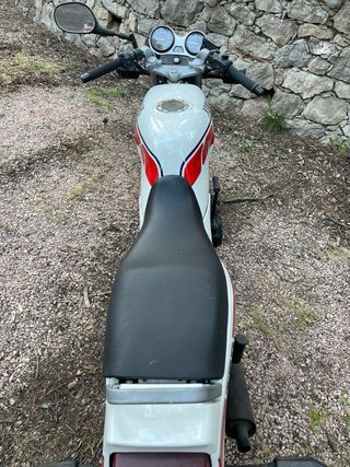 Yamaha TZR 125 Roja y Blanca