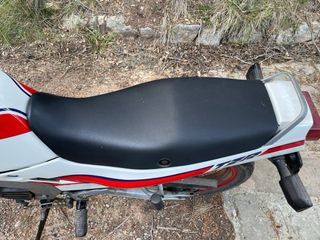 Yamaha TZR 125 Roja y Blanca