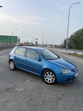 Volkswagen Golf 2004