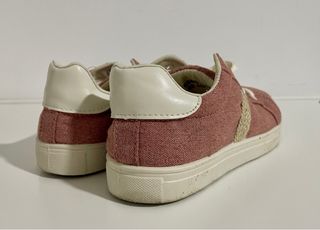 Playeros Rosas Inside