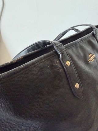 Authentic Coach leather tote bag – classic black