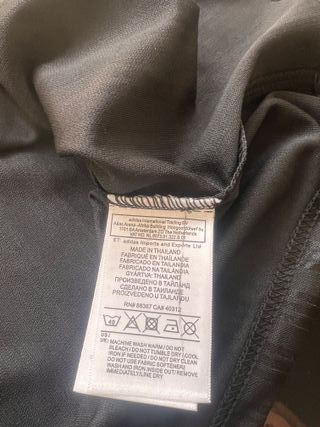 Camiseta Adidas Negra