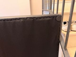 Cabezal polipiel negro capitoné, para cama de 150