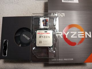 Placa Base GIGABYTE GA-AX370 +AMD Ryzen 5 1600X