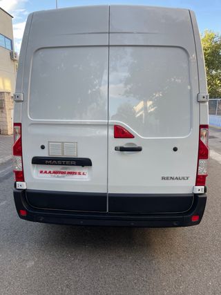 Renault Master 2021