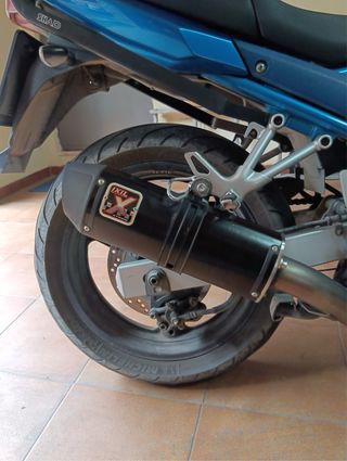 Suzuki Bandit 650 S Azul