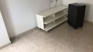 Todo lo que está en la casa, excepto Fijo