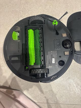 Roomba Combo j5+ Robot Aspirador y Friegasuelos