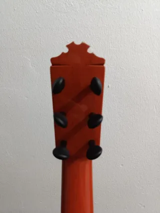 Guitarra  Manuel Guillena palillos mecánicos