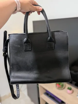 Bolso negro Stradivarius