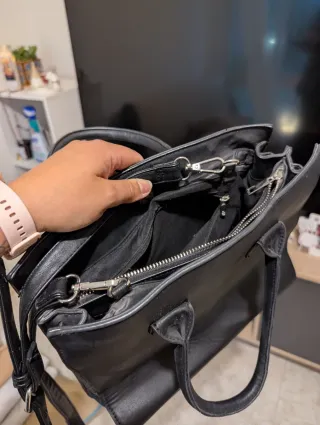 Bolso negro Stradivarius