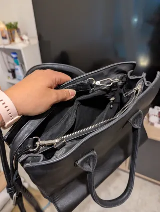 Bolso negro Stradivarius