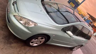 Peugeot 2005 2005