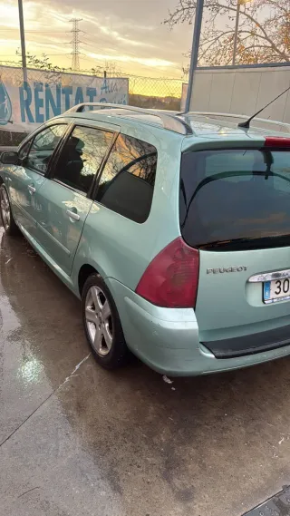 Peugeot 2005 2005