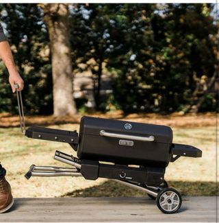 Parrilla Masterbuilt Negra y Plateada
