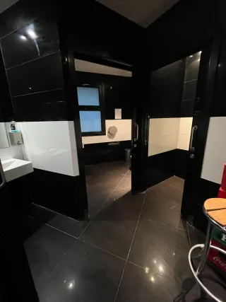 Se vende bar buena situación