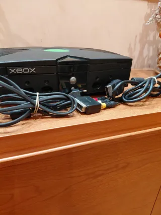 Consola Xbox Negra + 2 Mandos originales y 1 +