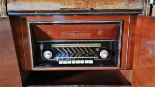 Mueble Radio Tocadiscos Telefunken Antiguo
