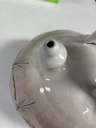 Botijo de cerámica decorado