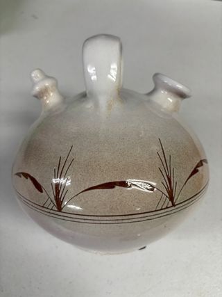 Botijo de cerámica decorado