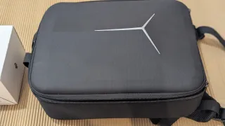 DJI Flip con 2 baterías, cargador, filtros y bolsa