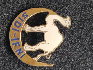 Insignia SIDI-IFNI Camello Luna Dorada