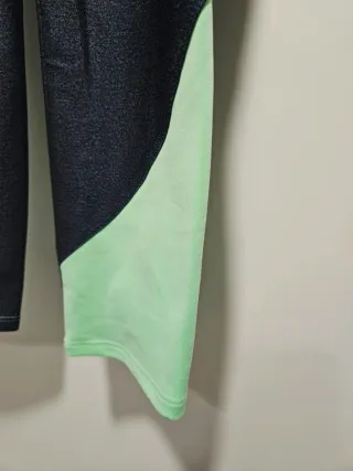 Leggings pirata Domyos grises y verdes Talla XS