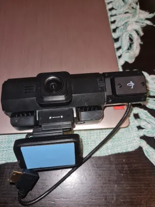 Camara coche 2 pantallas. .sin microsd
