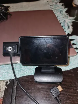 Camara coche 2 pantallas. .sin microsd