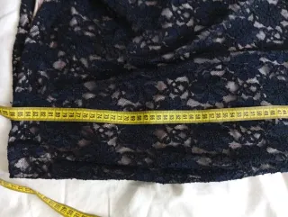 Vestito nero in pizzo