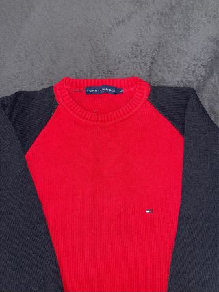 Jersey Tommy Hilfiger Rojo y Negro
