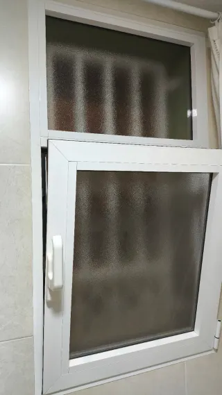 Ventana Oscilobatiente Aluminio.