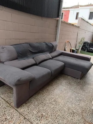 Sofá chaise longue gris tela