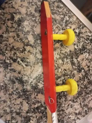 Percha infantil decorativa lápiz