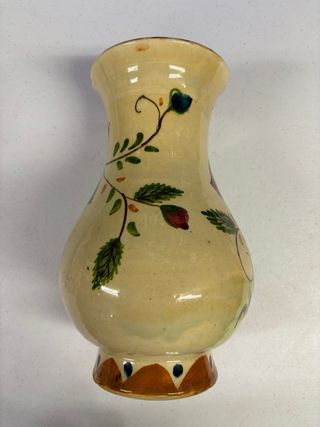 Jarrón de cerámica floral pintado a mano