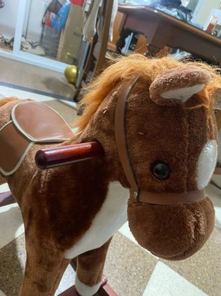 Caballo Mecedora Marrón con musica