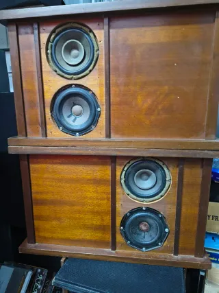 Altavoces Miniwatt Vintage Madera
