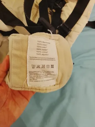 Mochila porteo ergonómica Manduca crema