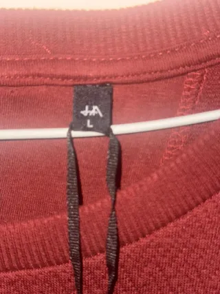 Jersey J.A. Talla M Marrón Precio tienda: 139€