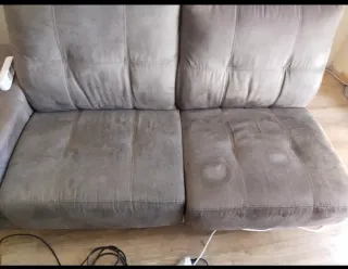 LIMPIEZA Y DESINFECCIÓN SOFÁS Y TAPICERÍAS