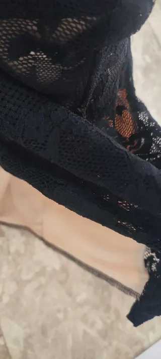 Falda larga encaje transparente negra