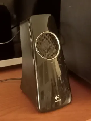 Sistema de altavoces Logitech Z0523 URGENTE