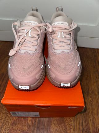 Nike Vomero Plus 38.5 Bege/Rosa