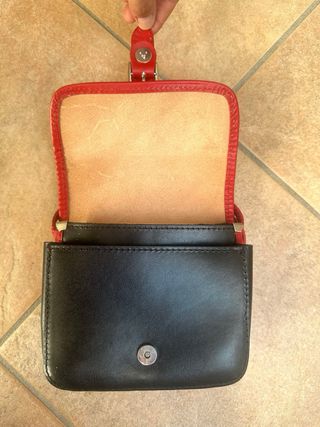Mini borsa in pelle nera e rossa