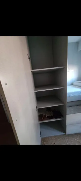 Conjunto habitación Armario con espejo y cama nido