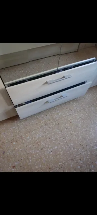 Conjunto habitación Armario con espejo y cama nido