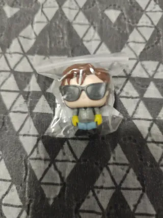 Figura Stranger Things huevo kinder