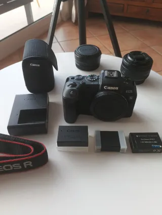 Fotocamera Canon EOS RP + Obiettivo 50mm + Accessori